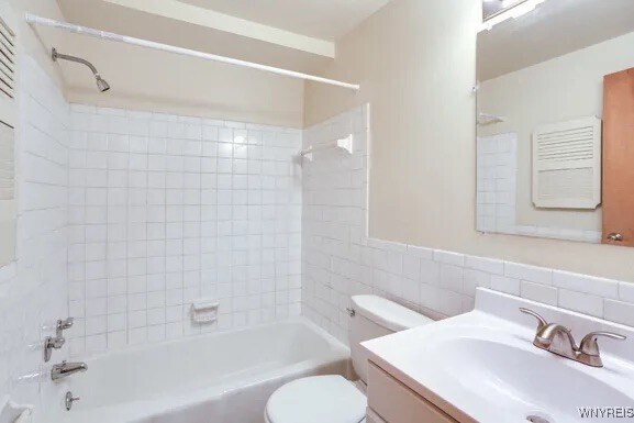 Foto del edificio - 2481 Sheridan Dr