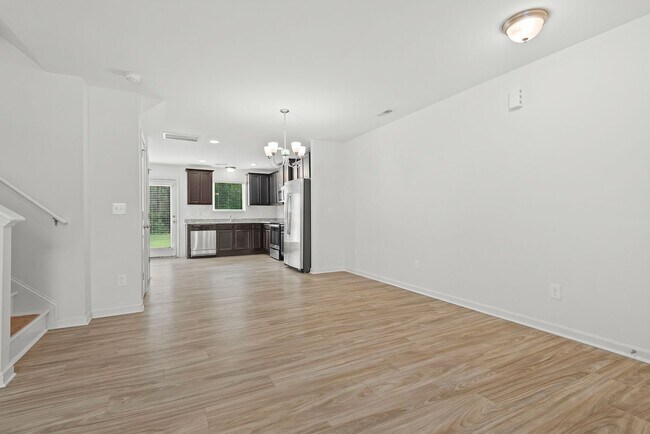 Foto del edificio - Wonderful 3 BR Townhome in North Durham!  Available early January!