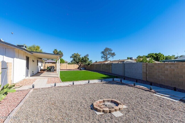 Foto del edificio - Move in ready 3 bedroom, 2bath in Chandler