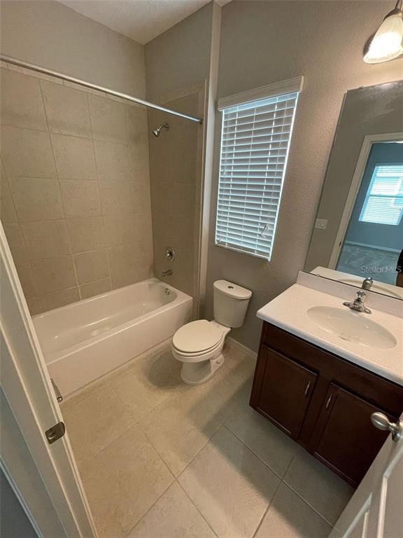 Foto del edificio - 6413 Flat Lemon Dr