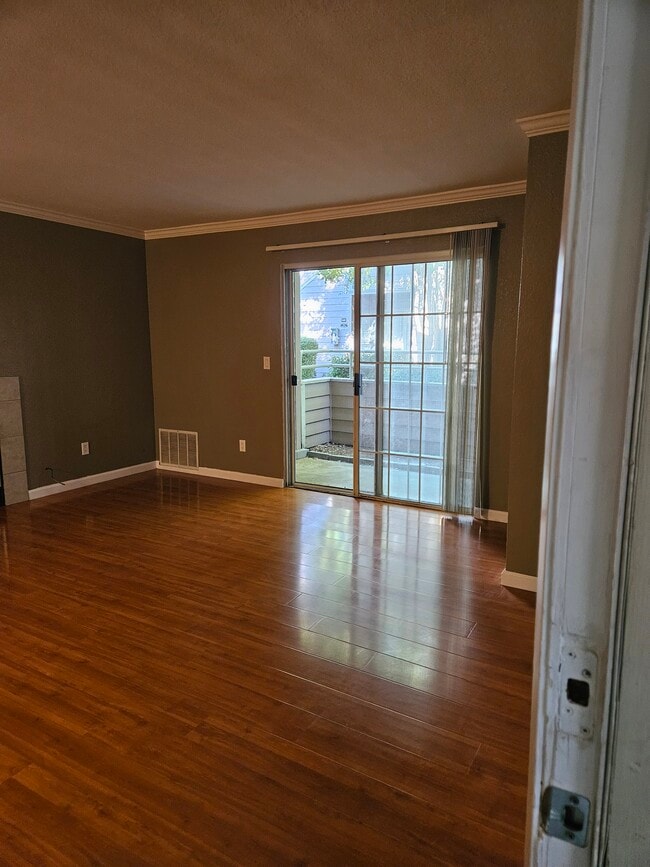 Building Photo - 11150 Trinity River Dr