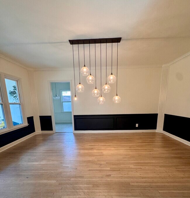 Foto del edificio - 1426 Hauser Blvd