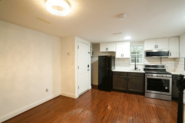Foto del edificio - 619 Florida Ave NW