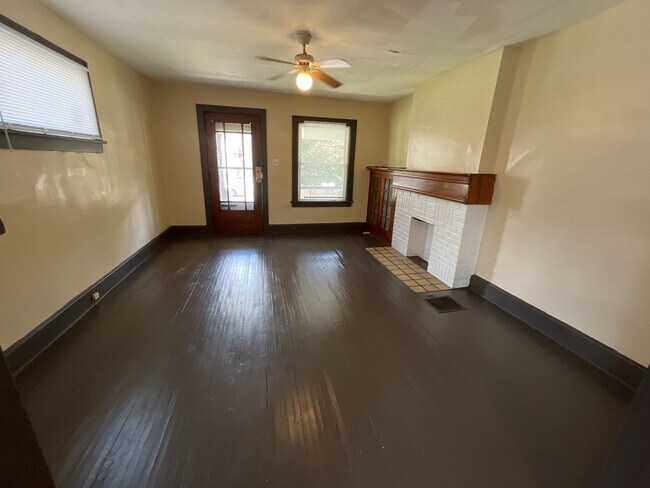 Foto del edificio - 357-359 Midland Ave