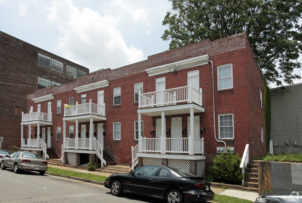 Building Photo - 710-714 Kinney St