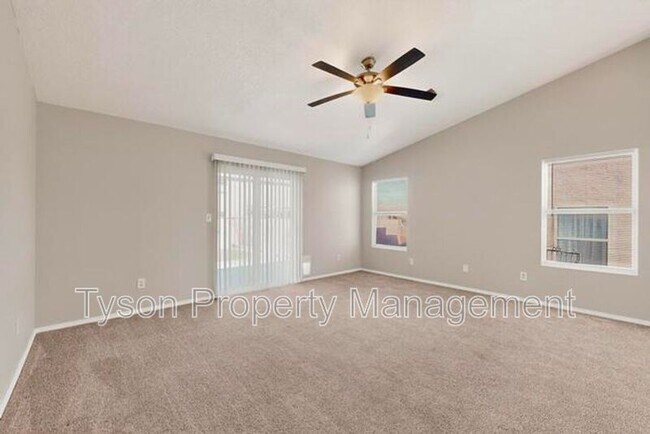 Foto del edificio - 7705 Button Quail Ave NW