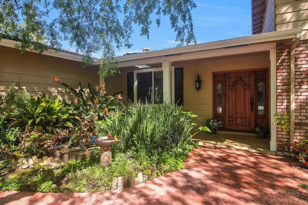 Foto principal - 19775 Sea Gull Ct