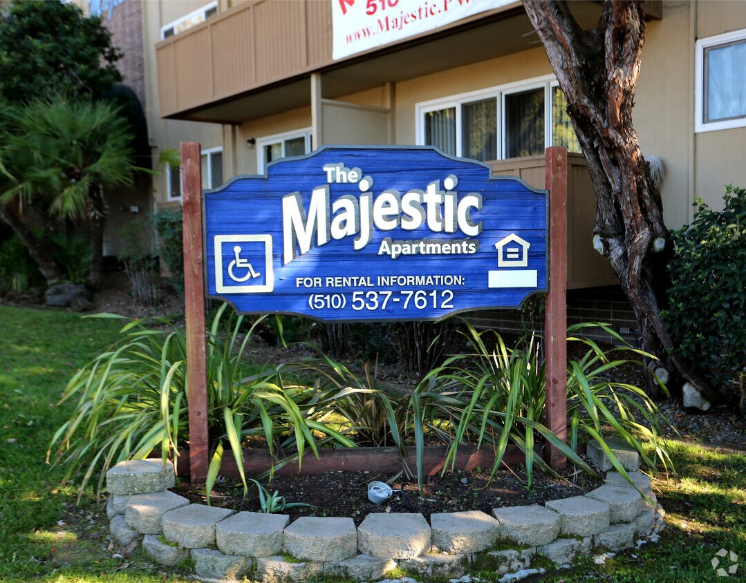 The Majestic Apartments Apartments in Hayward, CA