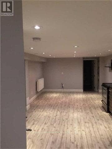 Building Photo - 66 Condor Ave