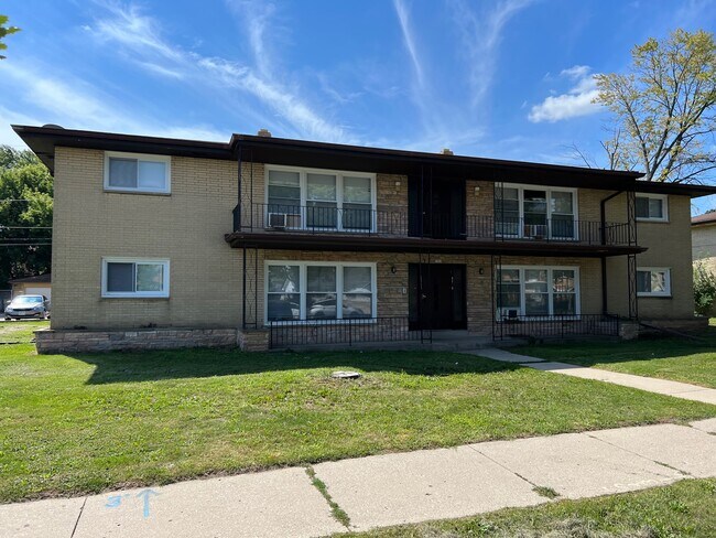 Building Photo - 7909 W Congress St