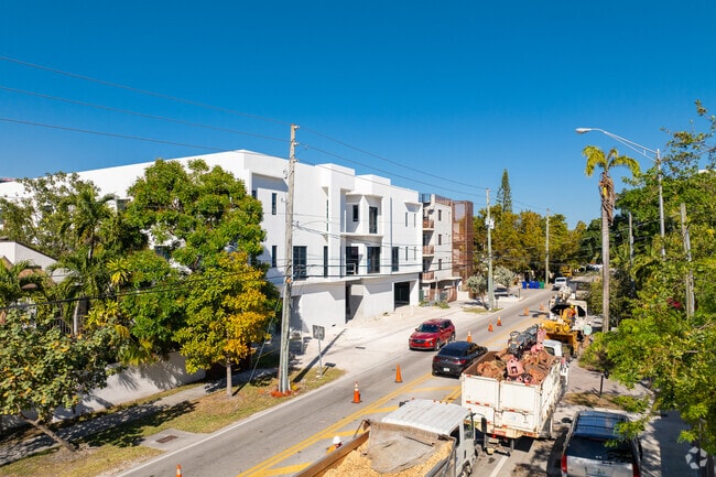 Building Photo - CoCo Grove Townhomes