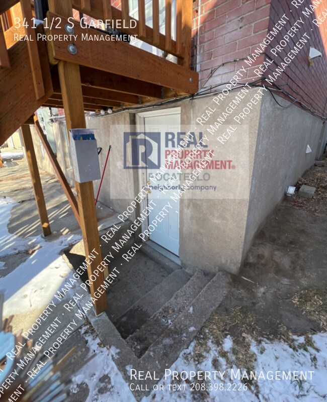 Foto del edificio - 341 1/2 S Garfield-
