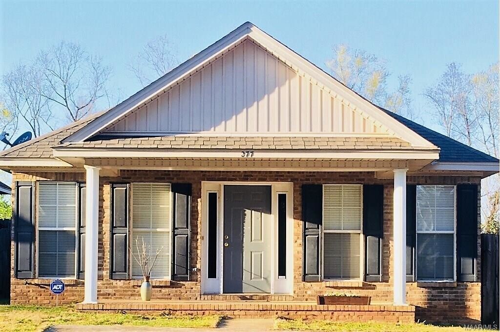 Primary Photo - 277 Thornfield Dr