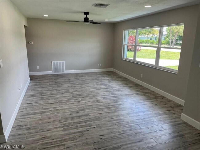 Foto del edificio - 434 El Dorado Pkwy E
