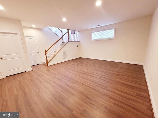 Foto del edificio - 43348 Old Ryan Rd