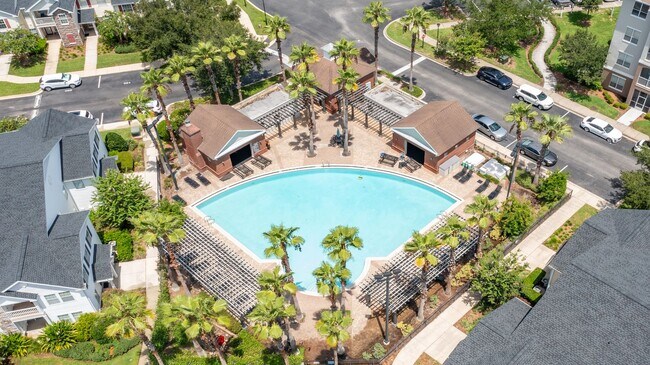 Foto del edificio - Adorable updated 1st floor condo