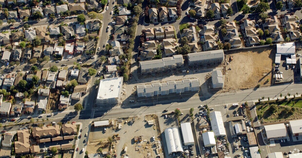 Beacon Villa Apartments in Pittsburg, CA