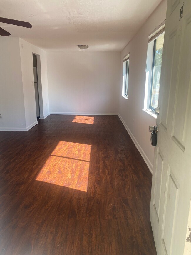 Foto del edificio - 6816 SW 4th Pl