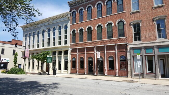 Fachada del edificio - 808 Main St