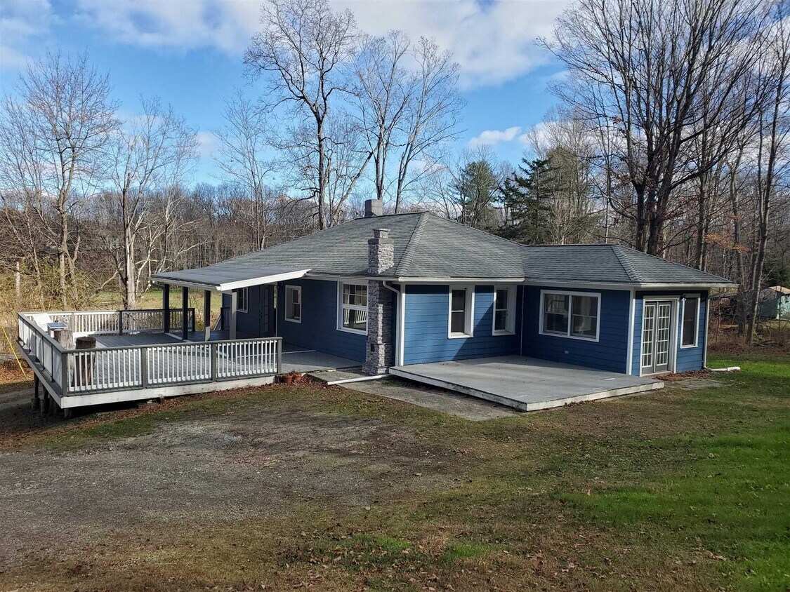 16 St Paul Rd, Red Hook, NY 12571 House Rental in Red Hook, NY