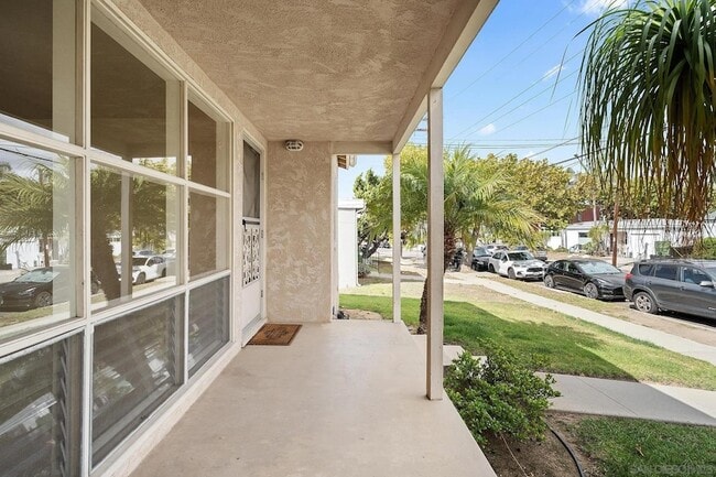 Building Photo - 4851 Iroquois Ave