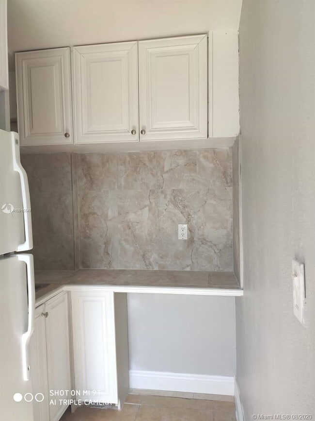 Building Photo - 2616 NW 65th Ave