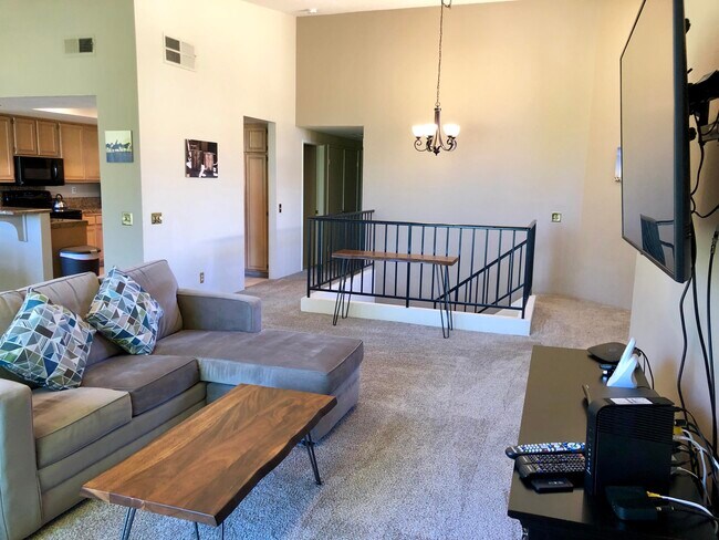 Building Photo - 55400 Laurel Valley