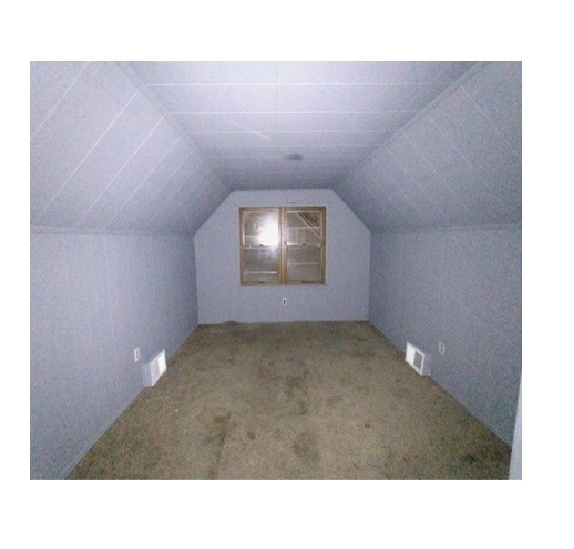 Building Photo - 8491 Heyden