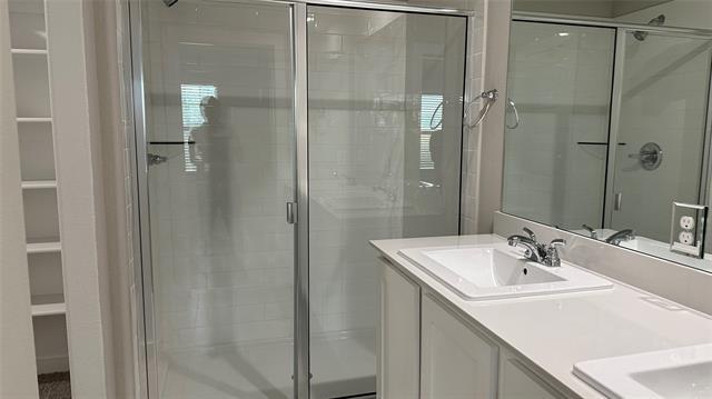 Foto del edificio - 922 Rosemary Hl Dr