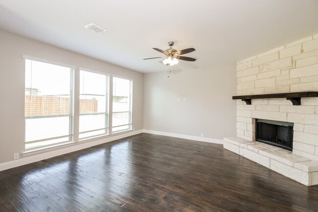 Building Photo - 1129 Quail Dove Dr