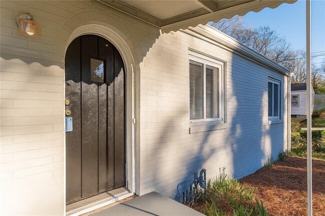 Foto del edificio - 1376 Westmont Rd SW