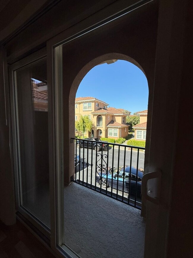 Photo - 2 Bed | 2 Bath | 1300 SF | Private 2 Garage | Private One Car Garage | Owner pays WS&G House