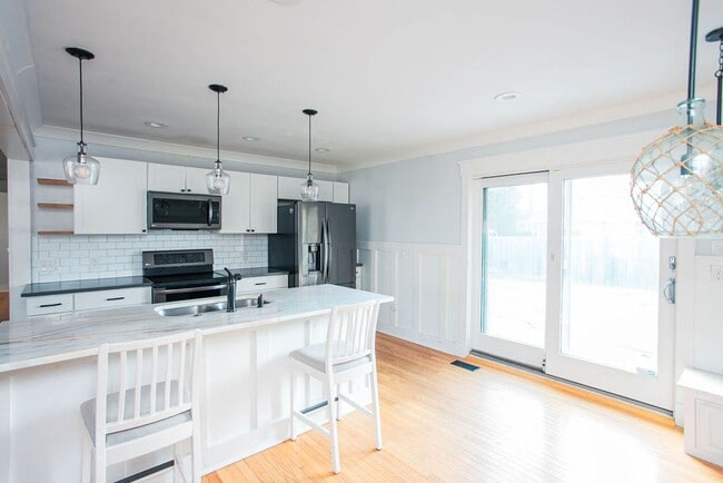 Building Photo - 2513 Beaufort Ave