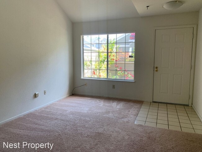 Building Photo - 2 br, 2.5 bath House - 1716 Hampton Ln