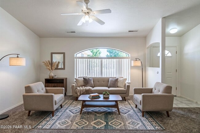 Foto del edificio - 8079 E Tranquil Blvd