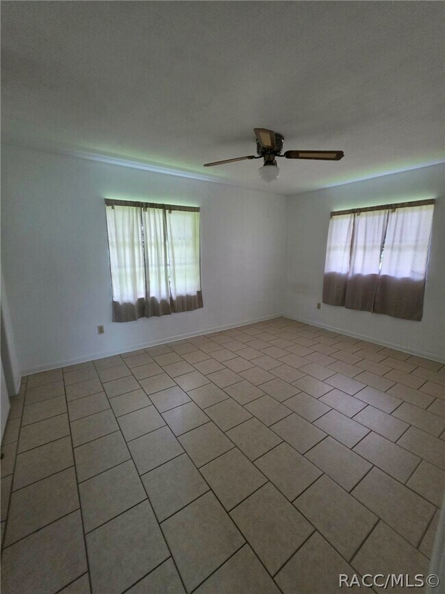 Foto del edificio - 6106 E Calico Ln