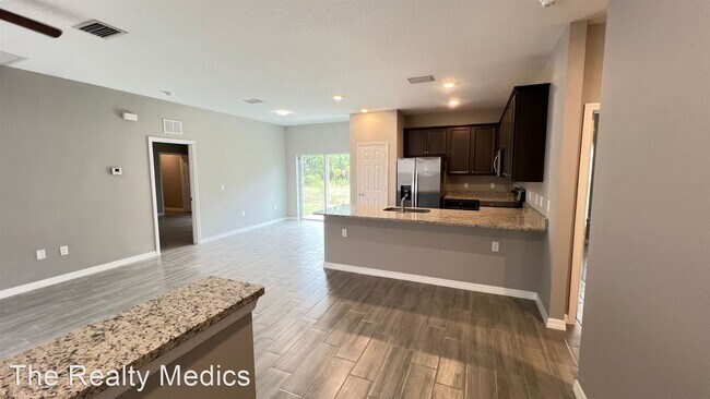 Building Photo - 3 br, 2 bath House - 834 Peyton Ave SW