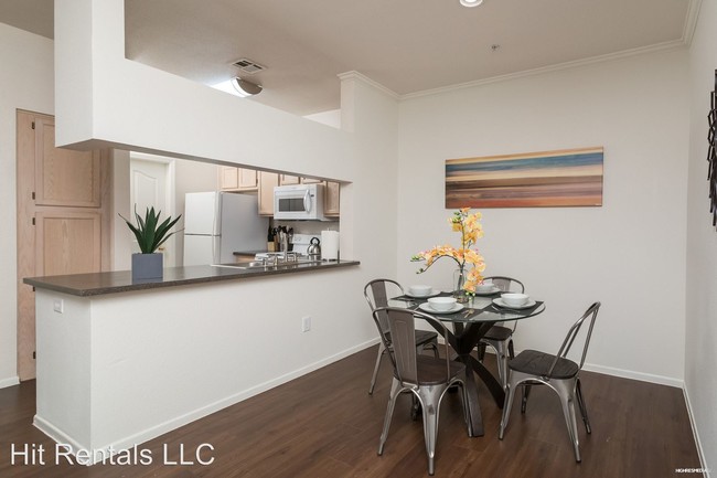 Foto del edificio - 16356 N Thompson Peak Pkwy
