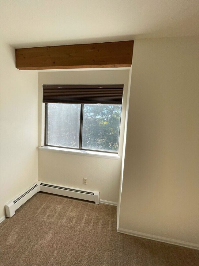 Foto del edificio - 2Bed in Quiet North Boulder Complex