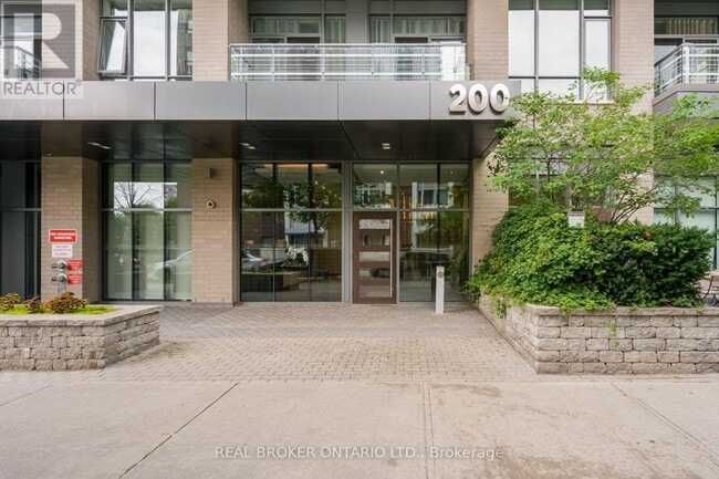 Building Photo - 200 Sackville St