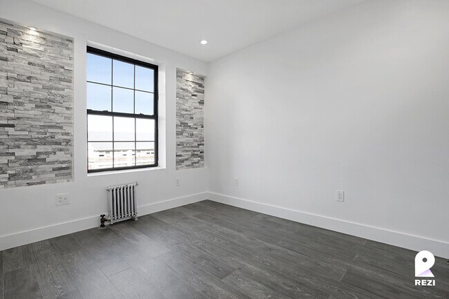 Foto del edificio - 119-20 Union Tpke