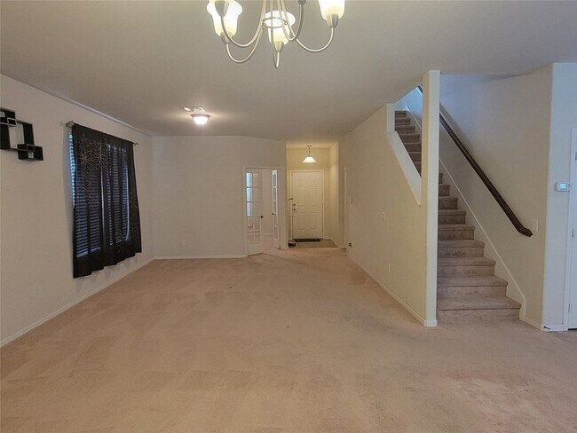 Foto del edificio - 20135 Linden Spruce Ln