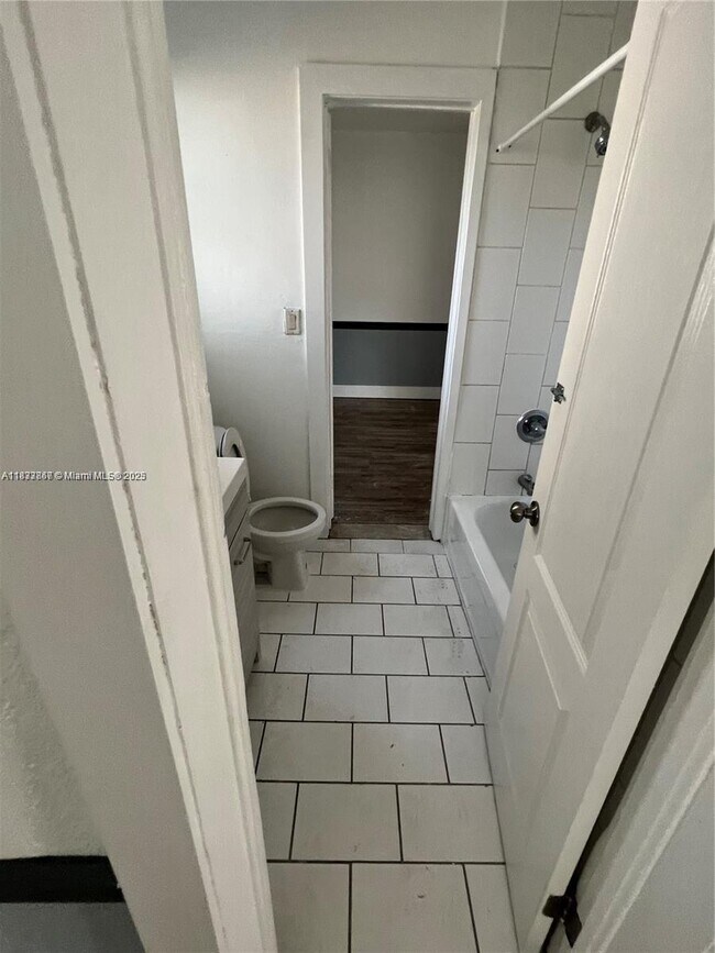Foto del edificio - 850 81st St