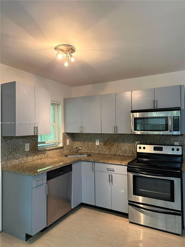 Foto del edificio - 3131 Carter St