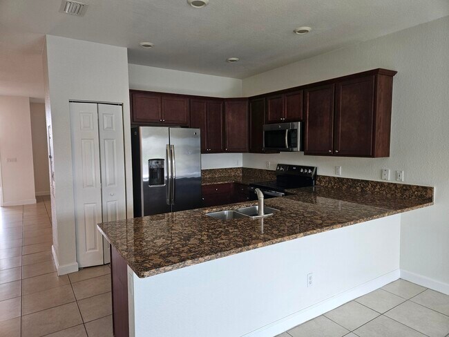 Building Photo - 4314 Maybelle Ln