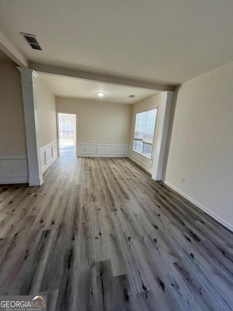 Foto del edificio - 915 Wendlebury Ct