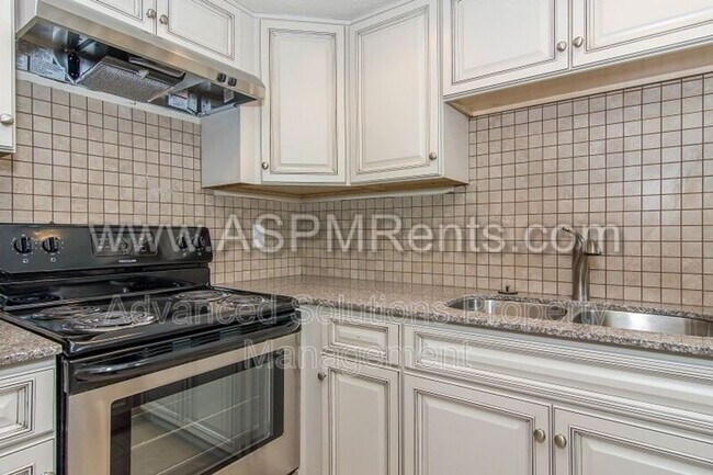 Foto del edificio - 293 E Hill Ave