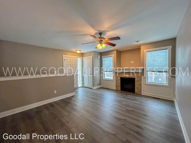 Building Photo - 3 br, 3 bath House - 2675 Tracy Ave