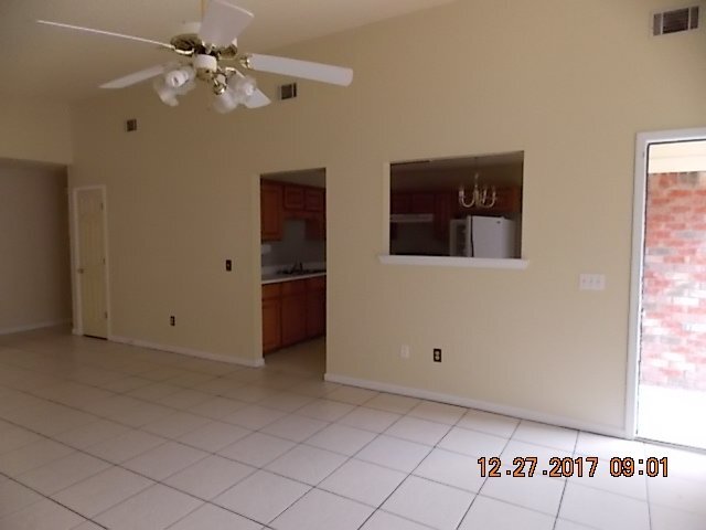Building Photo - 901 Rice Ct