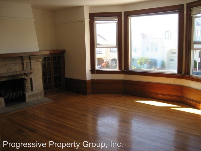 Building Photo - 742 45th Ave